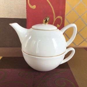 Royale Stratford Tea For One Set